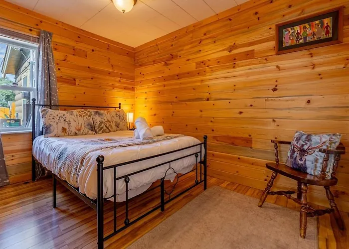 Historic 3 Bedroom Downtown Yellowstone