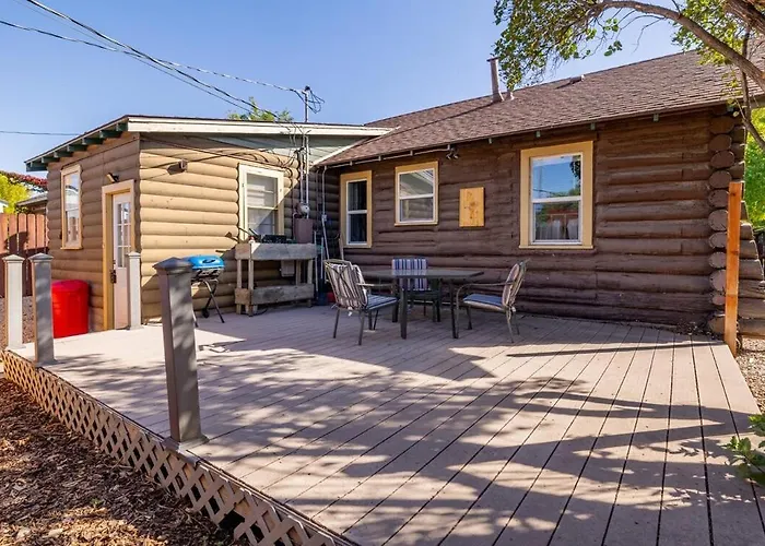 Historic 3 Bedroom Downtown Yellowstone Hébergement de vacances